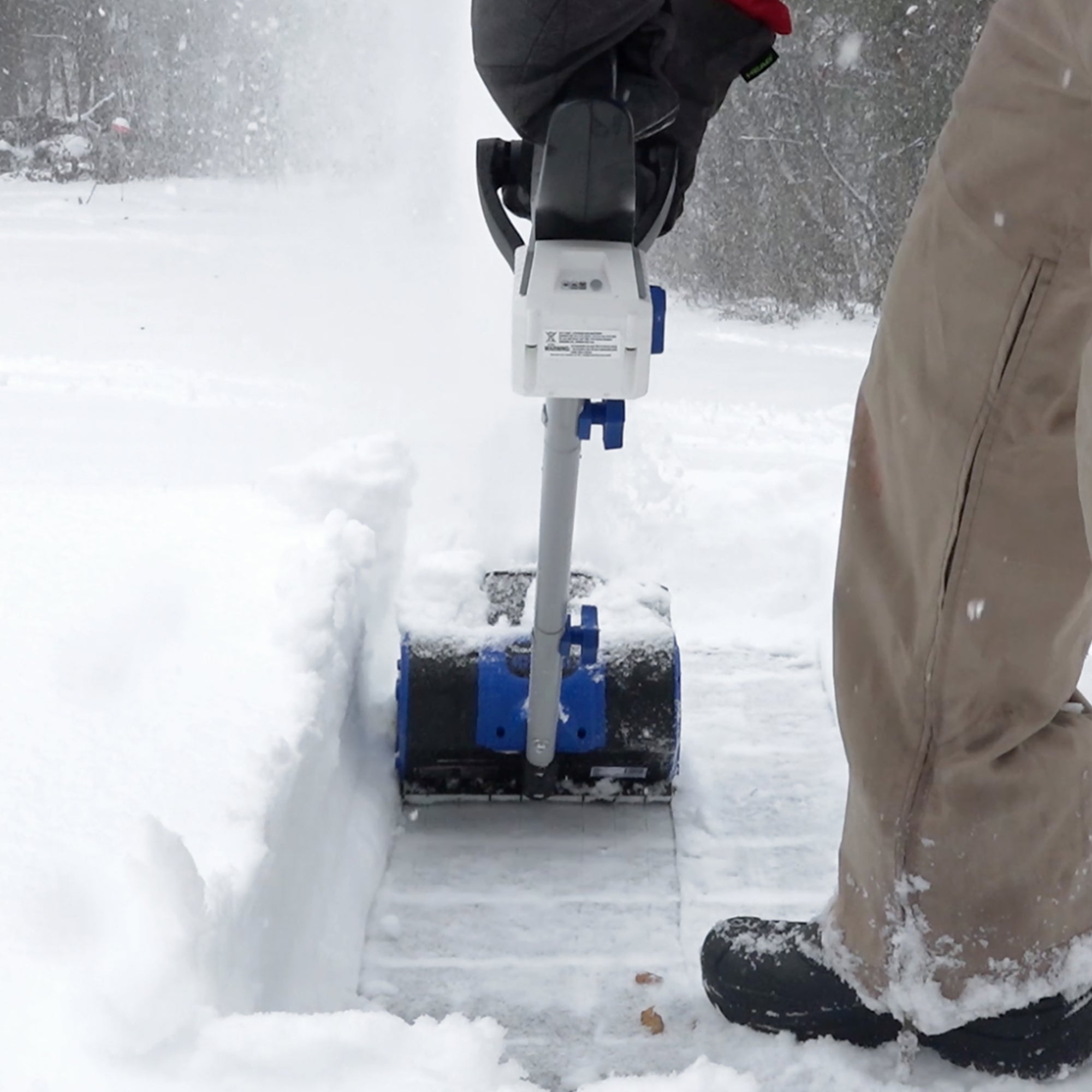 Snow Joe 24V-SS10 24-Volt IONMAX Cordless Snow Shovel Kit, 10-inch W/ 4.0-Ah Battery + Charger