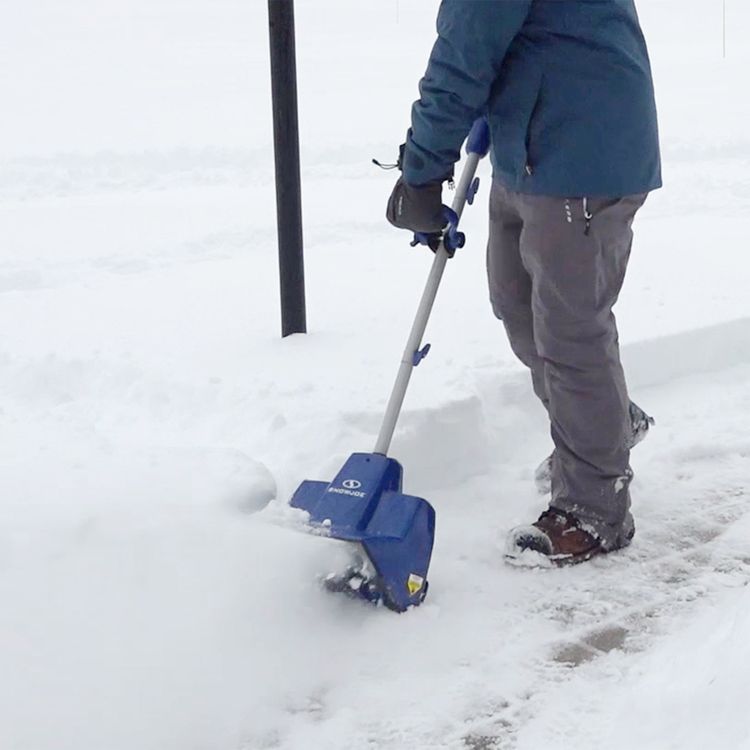 Snow Joe 24V-SS11 24-Volt IONMAX Cordless Snow Shovel Kit, 11-Inch W/ 4.0-Ah Battery and Charger