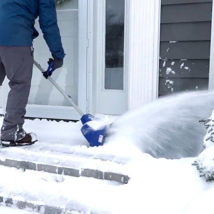 Snow Joe 24V-SS11 24-Volt IONMAX Cordless Snow Shovel Kit, 11-Inch W/ 4.0-Ah Battery and Charger