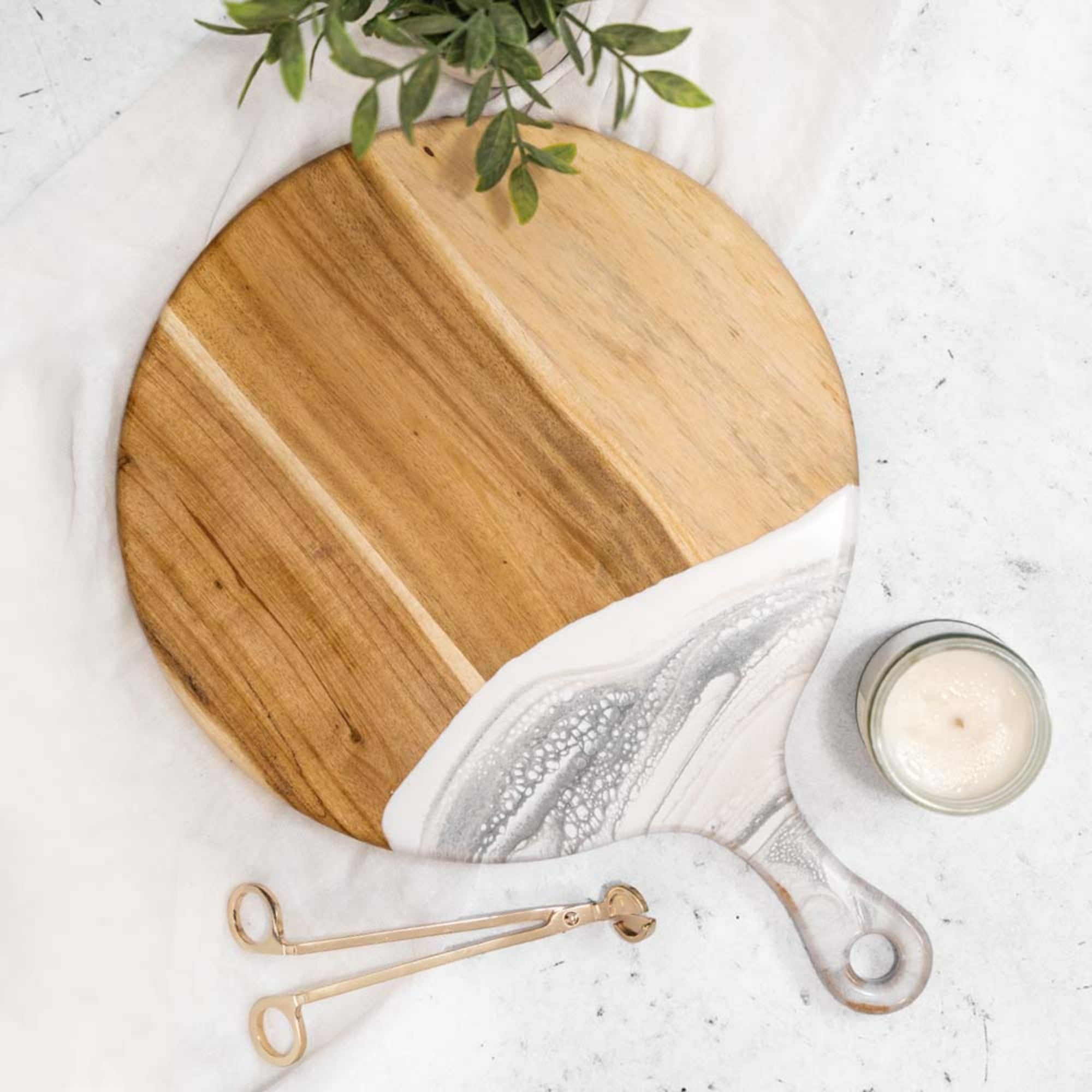Lynn & Liana Handmade 12" Acacia Cheese Paddle