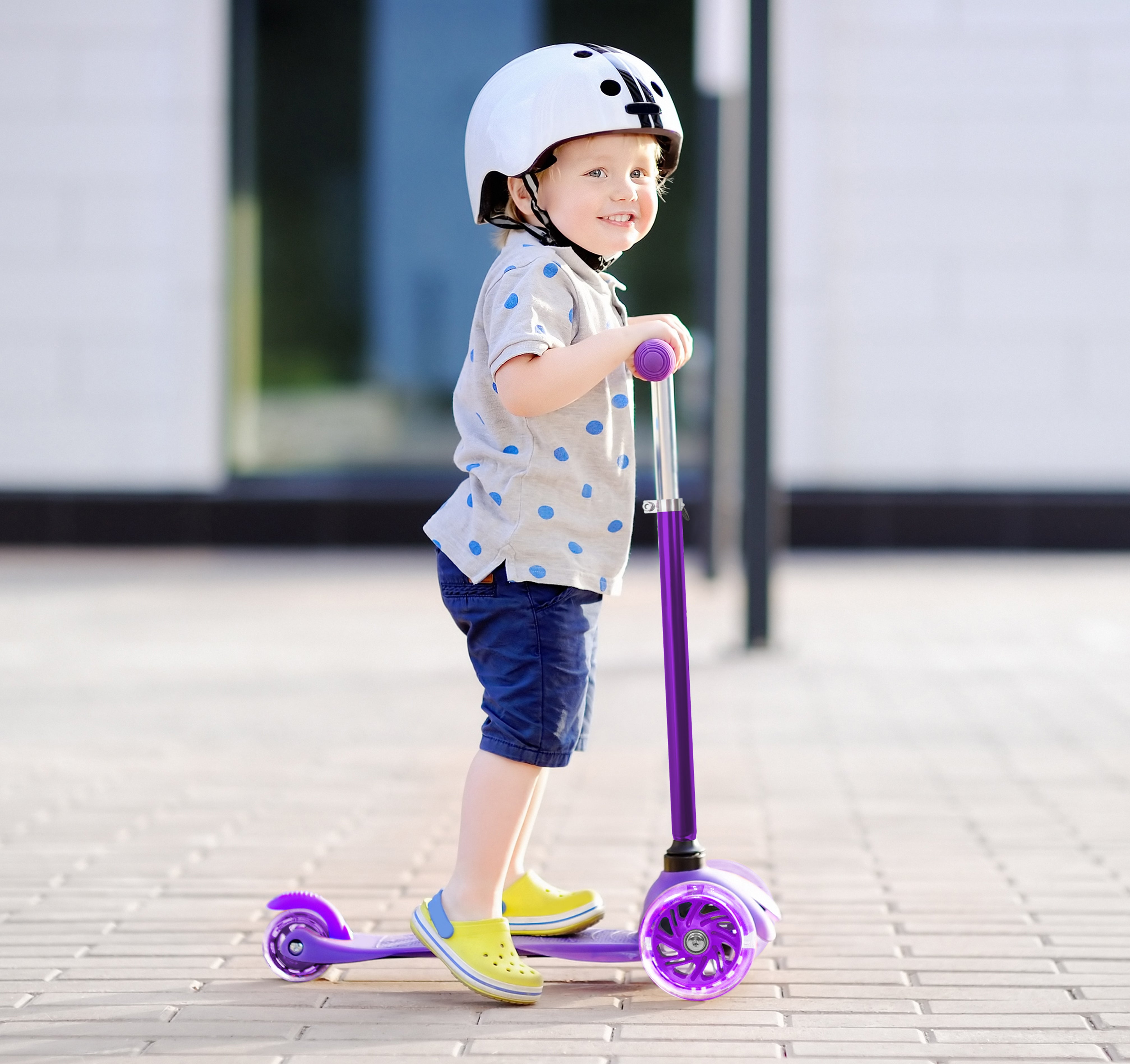 Rugged Racer Mini Deluxe 3 Wheel Kick Scooter with Led and Adjustable Height with Purple Design