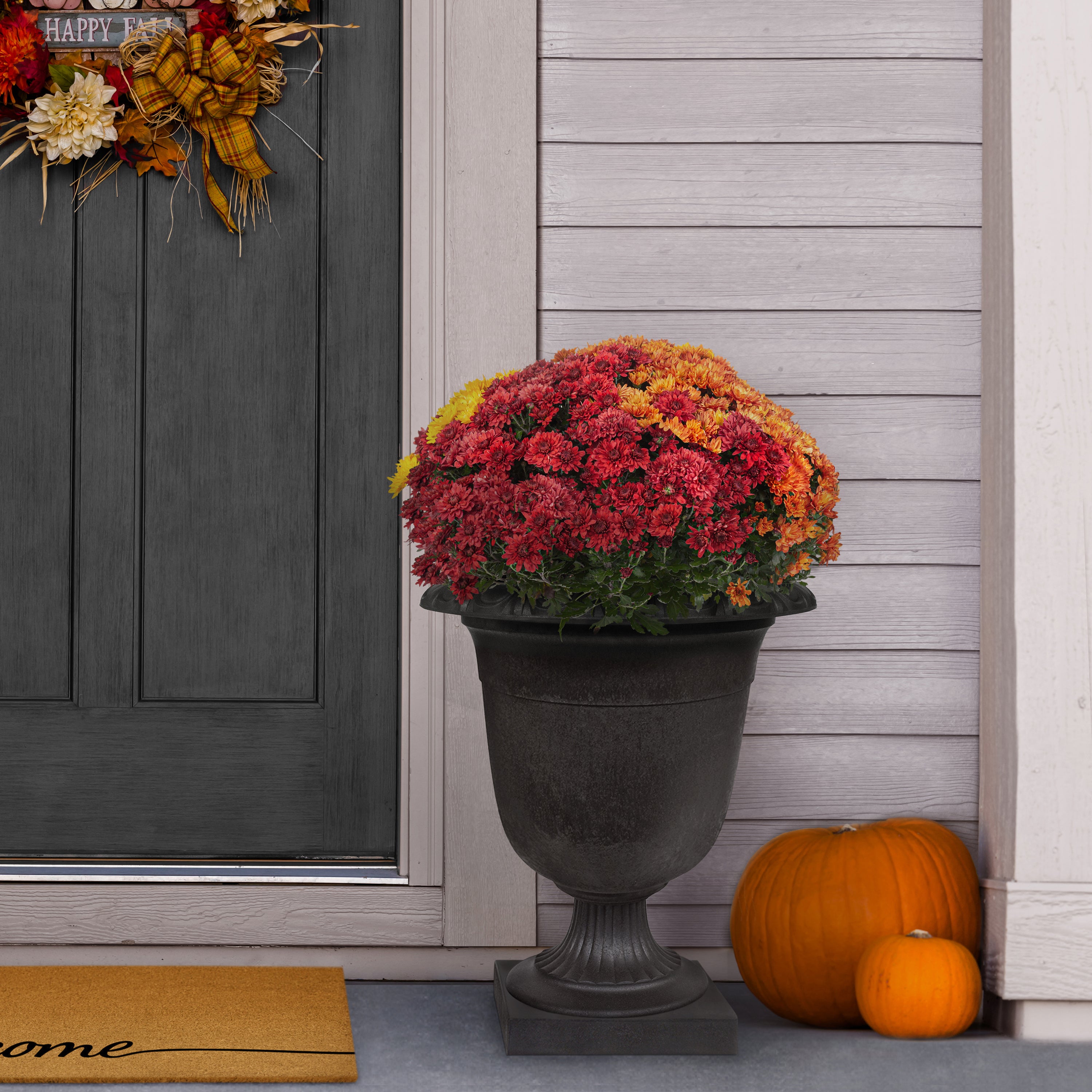 Tierra Verde 19" x 23" Crescendo Urn Planter In Slate, Made from recycled materials