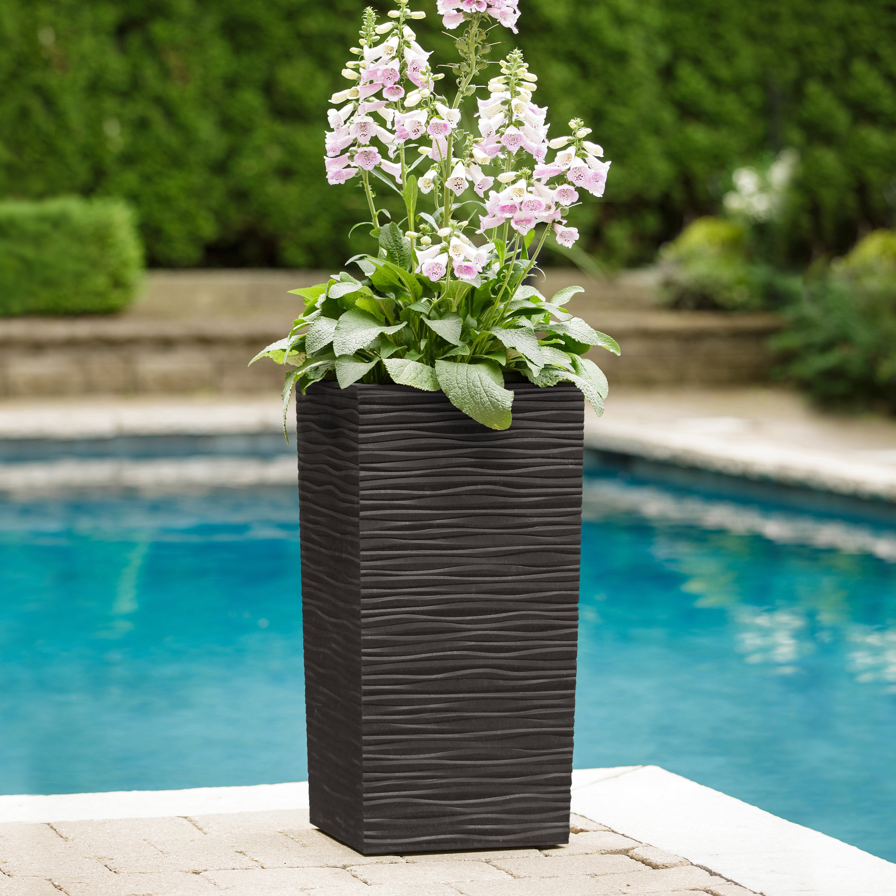 Multy Home 26" Citadel Serenity Planter Black