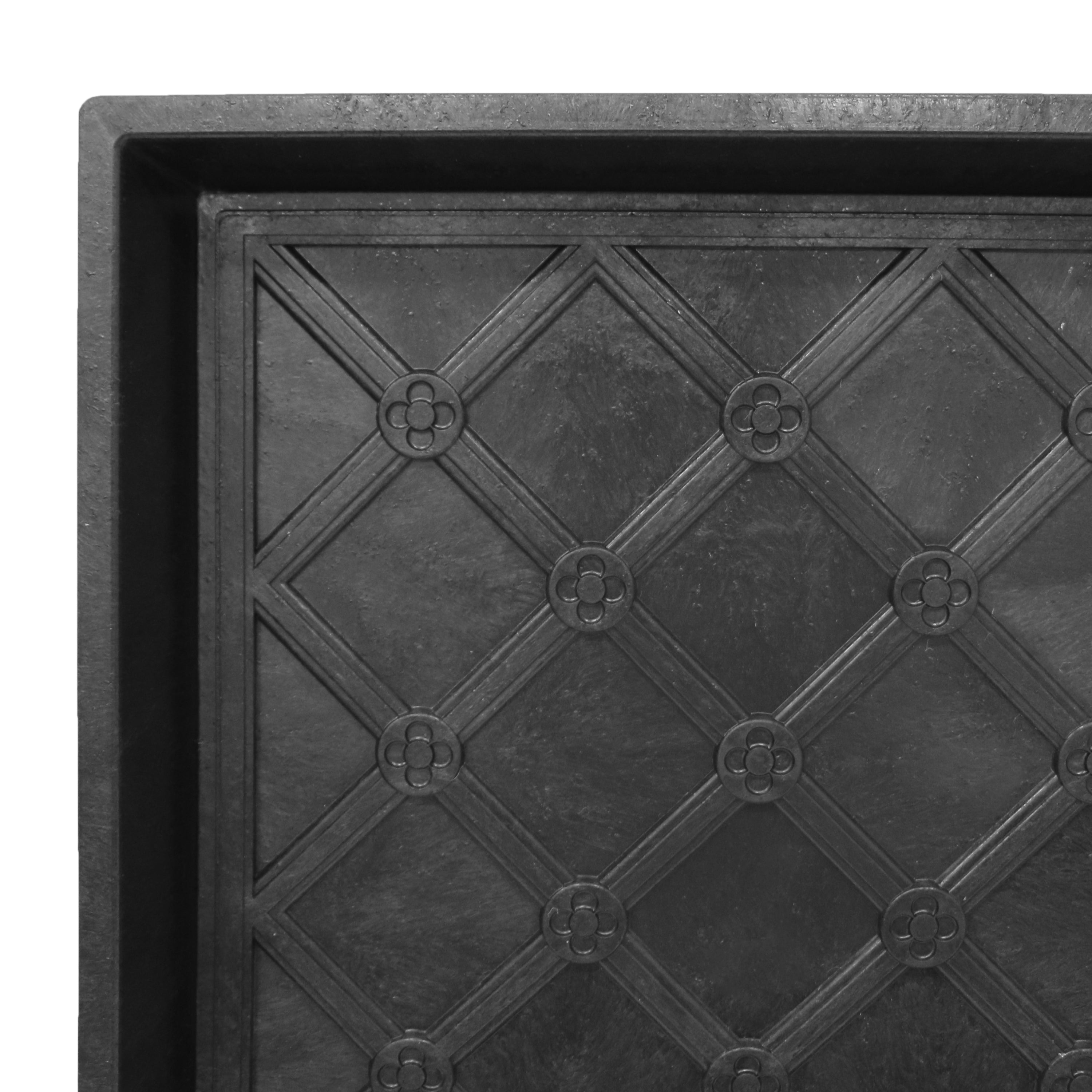 17" x 35" Large Manor Lattice Boot Tray in Black