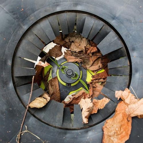 Sunjoe 13 Amp Electric Leaf Mulcher / Shredder